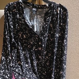 INC International Concepts Women's Abstract Black and White Blouse